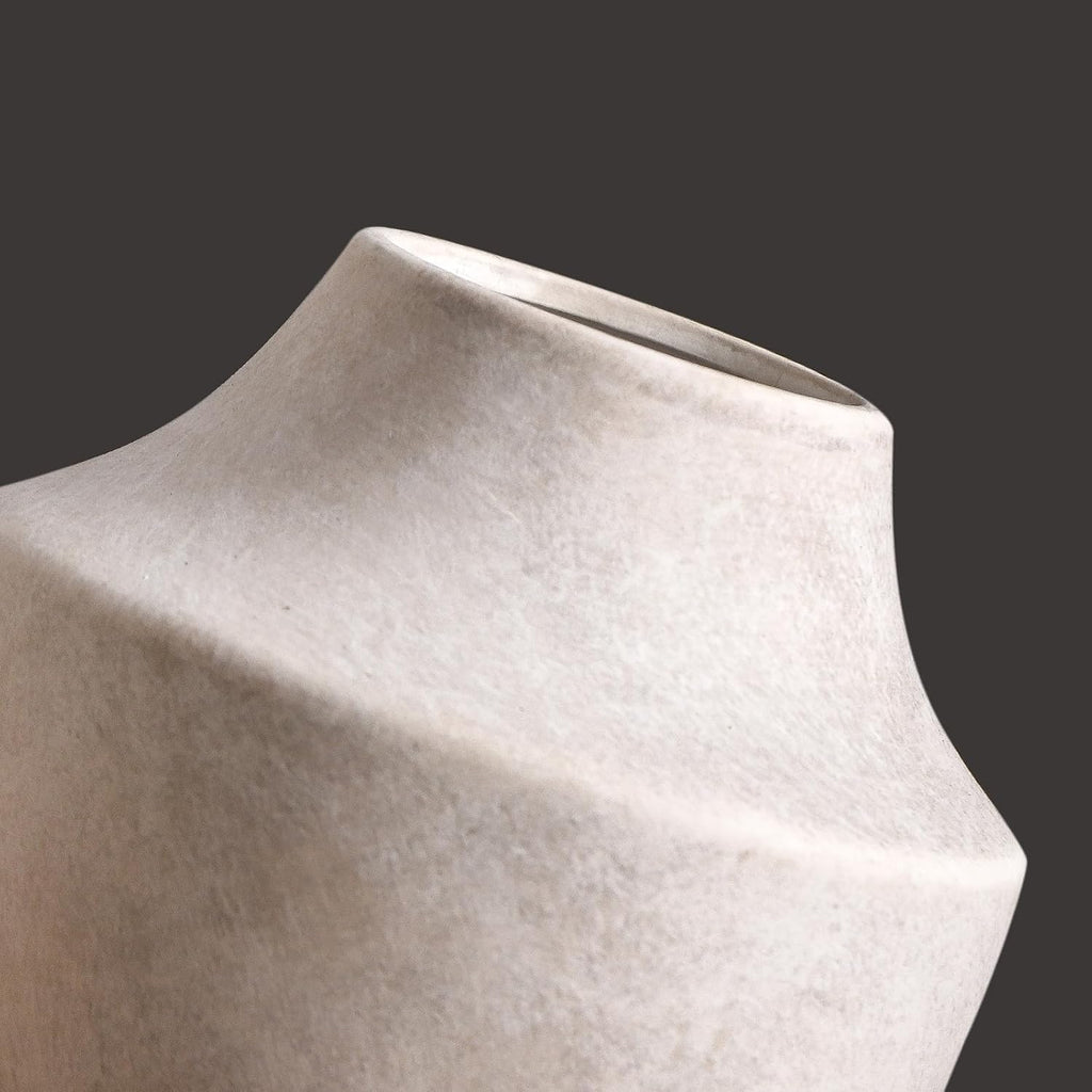 Mitt&Ditt Ceramic Flower Vase, 5.3 inch Off-White Farmhouse Rustic Vase, Handcrafted Weathered Pottery Vases, Small Flower Terracotta Vases for Home Decor, Living Room, Table, Shelf